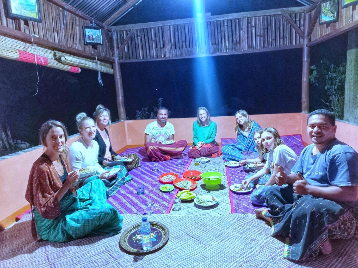 Sun Rice Homestay Ruteng Exteriör bild